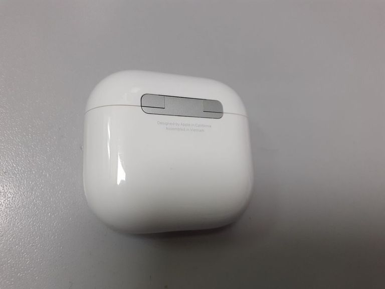 Распродажа Apple airpods 4 with active noise cancellation, продавец Техноскарб