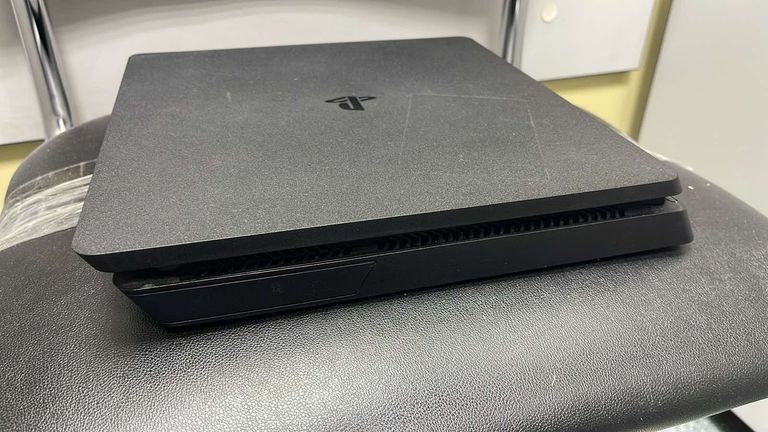 Объявление Sony playstation 4 slim 500gb Б/У