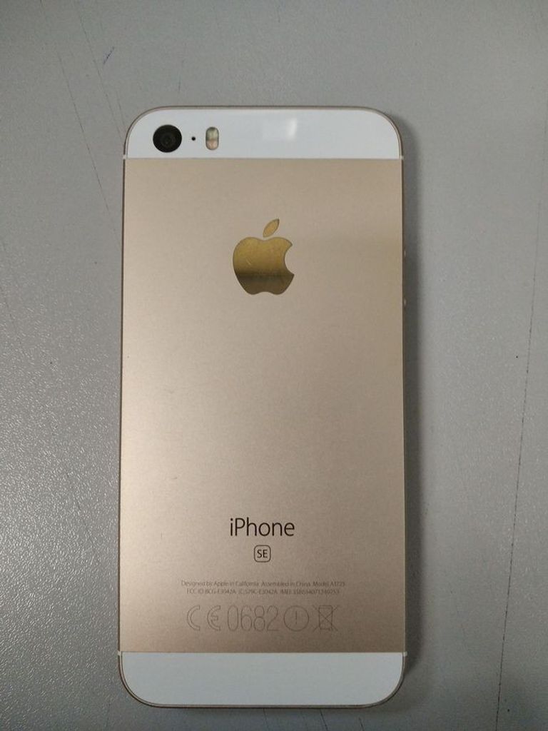 Дешиво Apple iphone se 1 16gb с ломбарда