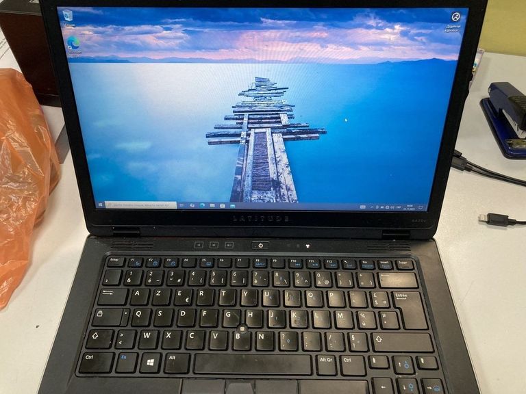 Купити Dell 14/core i7 3687u ddr3/8gb ddr3/hdd *відсутній/ssd 256 gb/*інтегрована Б/У