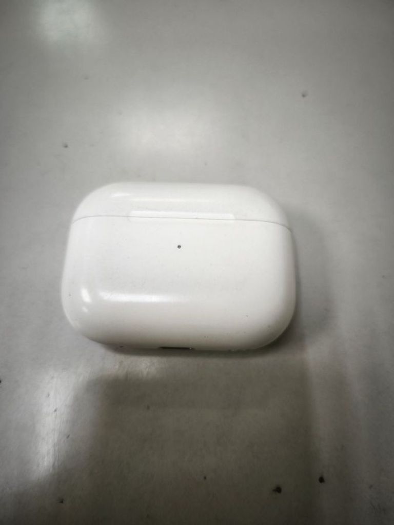 Купить Apple airpods pro 2nd generation with magsafe charging case usb-c Б/У