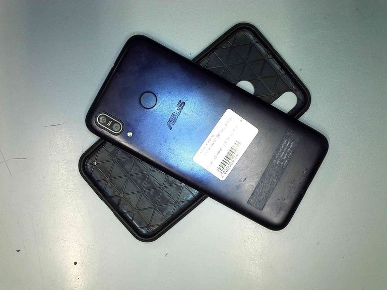 Дешиво Asus zenfone max m1 zb555kl 2/16gb с ломбарда