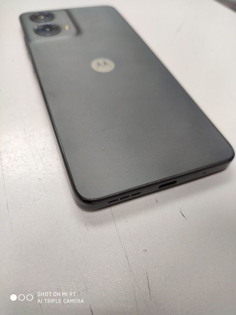 Дешиво Motorola g24 8/128gb с ломбарда