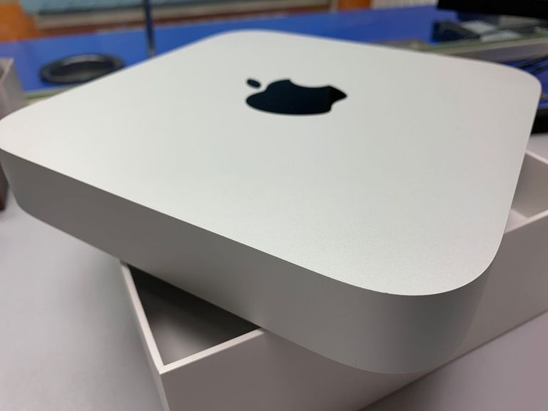 Apple mac mini a2686 mmfj3 m2/8core/ram 8gb/ssd256gb Код:01-200623390. Изображение 6