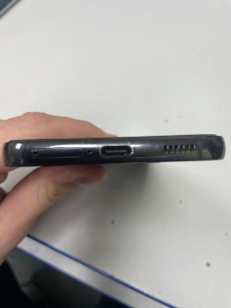 Дешево Samsung galaxy s22 sm-s901u 8/128gb з ломбарду