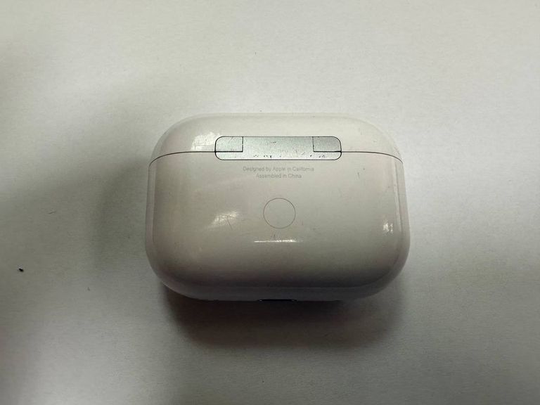 Дешево Apple airpods pro 2nd generation magsafe з ломбарду