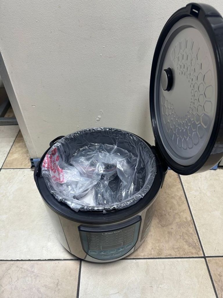 Розпродаж Liberton LMC-3104, продавець Техноскарб