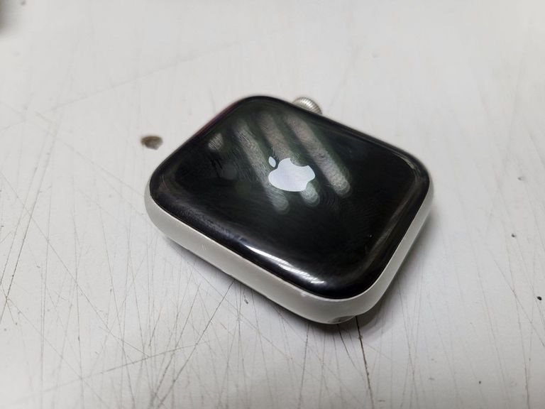 Объявление Apple watch se gps 44mm aluminum case Б/У