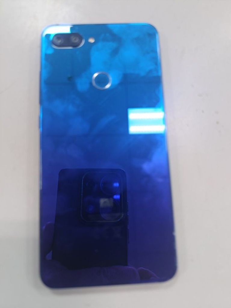 Дешево Xiaomi Mi 8 Lite 4/64GB Blue з ломбарду