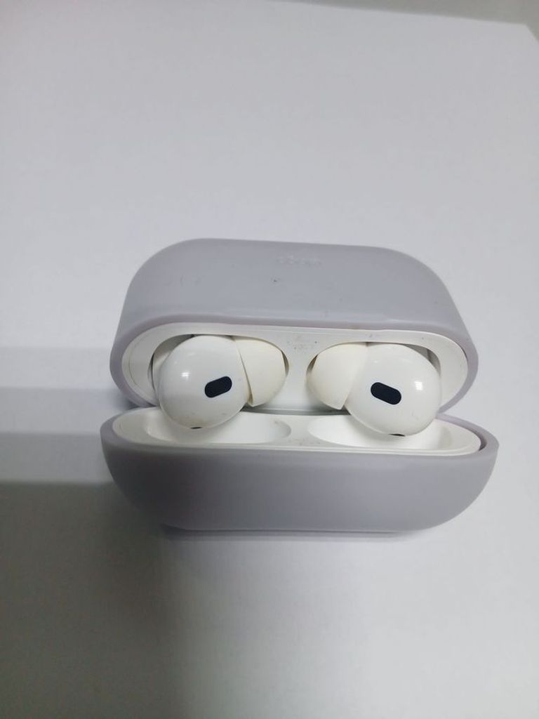 Купити Apple airpods pro 2nd generation magsafe Б/У