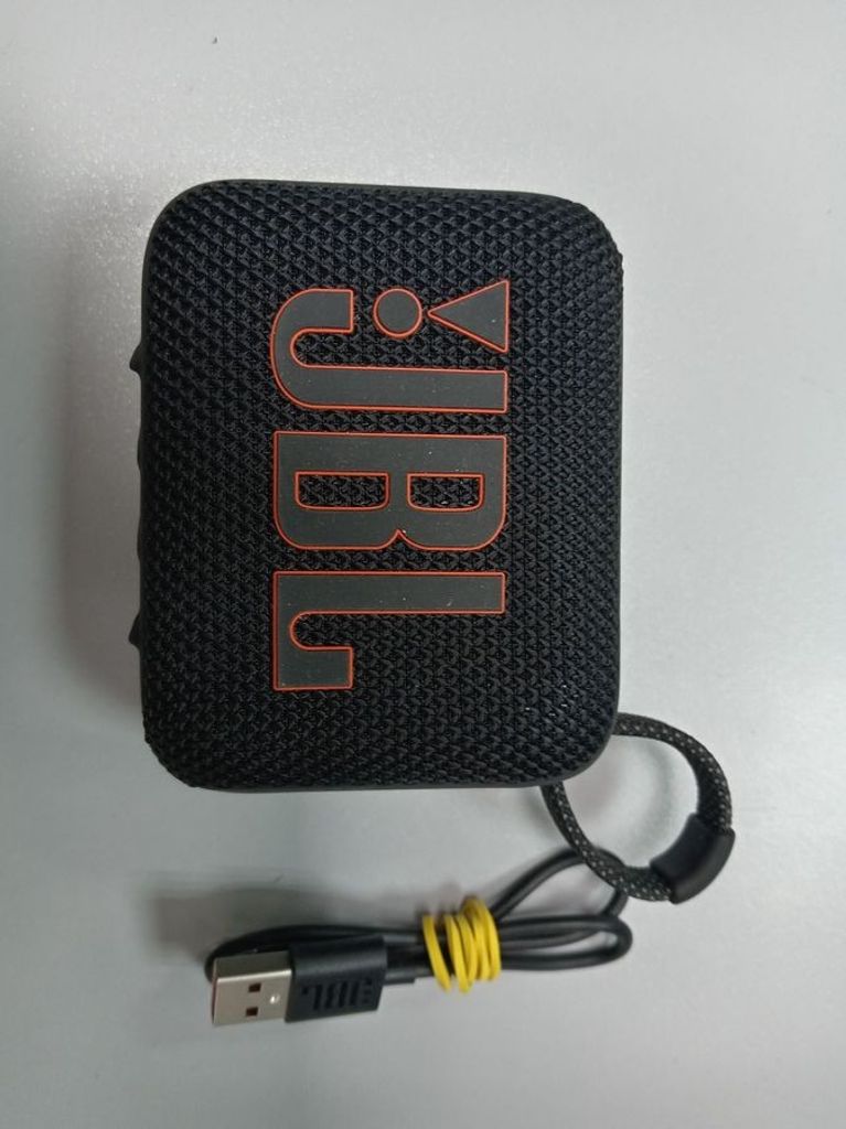Купити Jbl go 4 Б/У