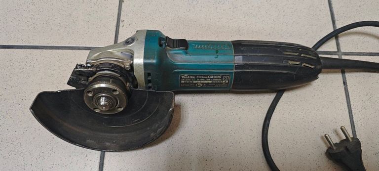 Дешево Makita GA5030 з ломбарду
