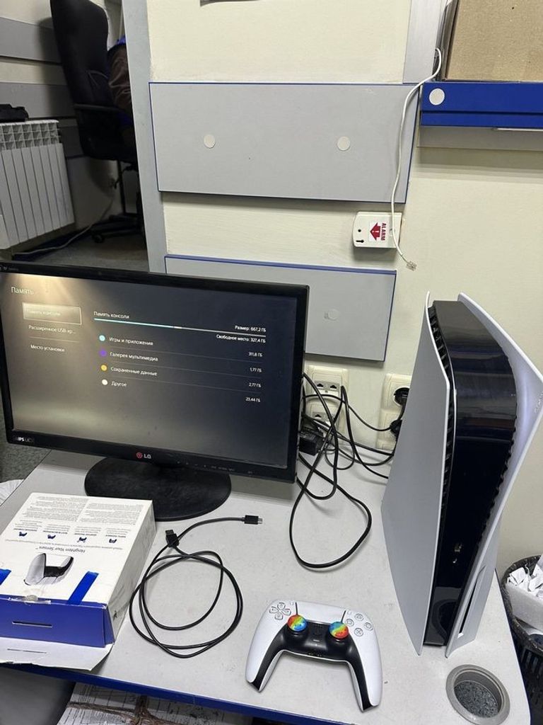 Дешево Sony playstation 5 825gb + 2 джойстика з ломбарду