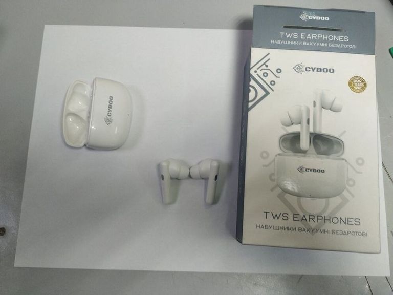 Дешево Cyboo tws earphones з ломбарду