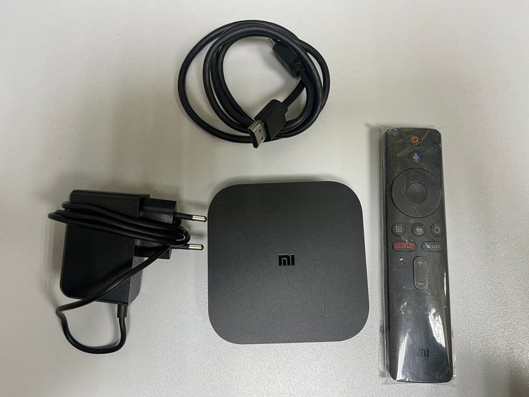 Купити Xiaomi mi tv box s mdz-22-ab Б/У