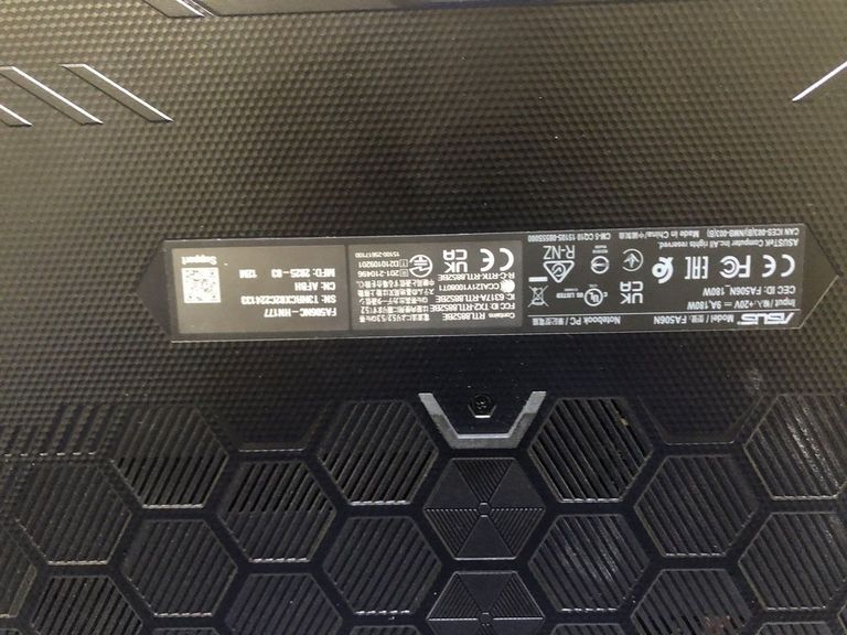 Дешево Asus 15/ryzen 5 7535hs ddr5/16gb ddr4/hdd *відсутній/ssd 512 gb/geforce rtx3050 4gb з ломбарду