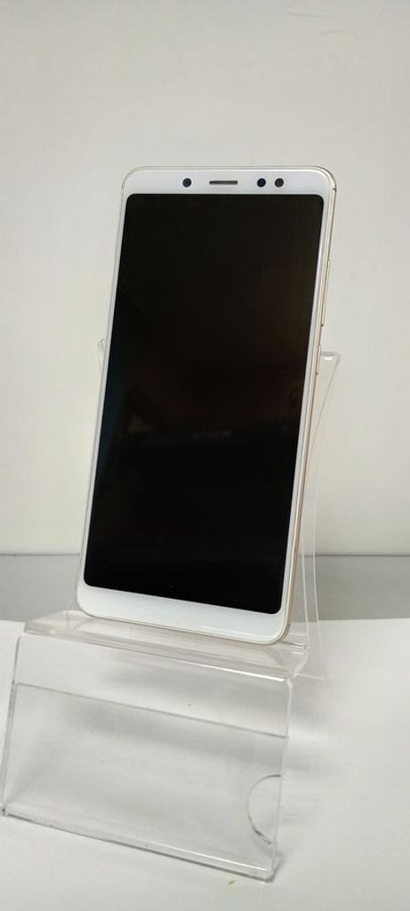 Дешево Xiaomi Redmi Note 5 3/32GB Black з ломбарду