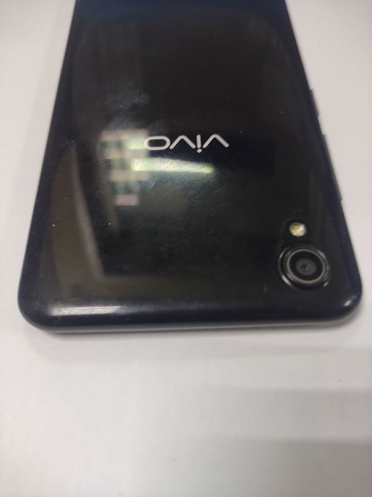 Дешево Vivo y91c / 1820 2/32gb з ломбарду