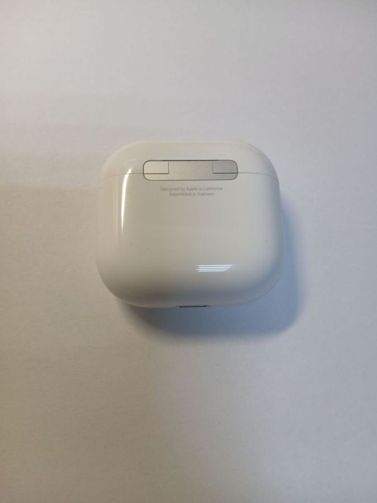 Дешево Apple airpods 4 з ломбарду