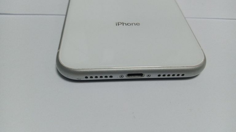 Apple iphone xr 64gb Код:01-200915618. Зображення 9