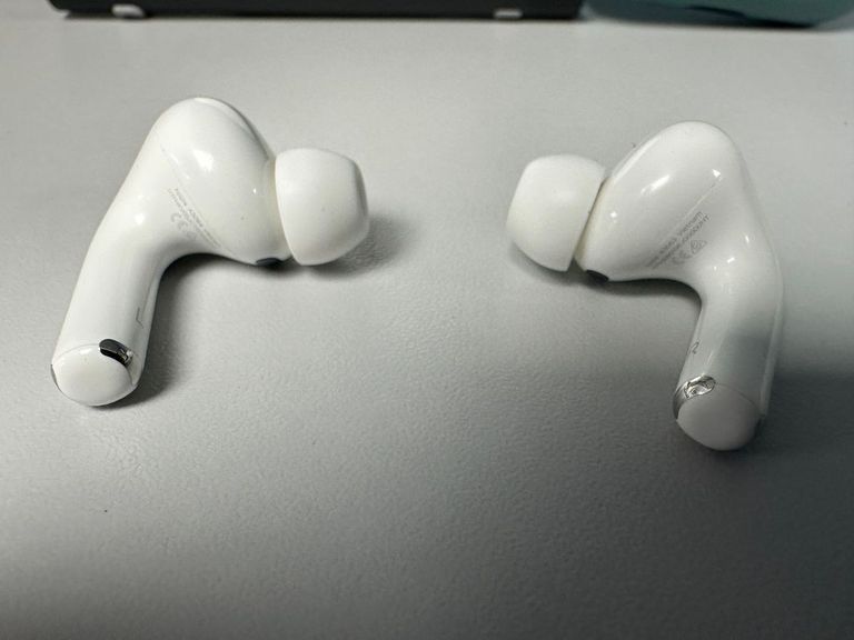 Дешево AirPods Pro 3 з ломбарду