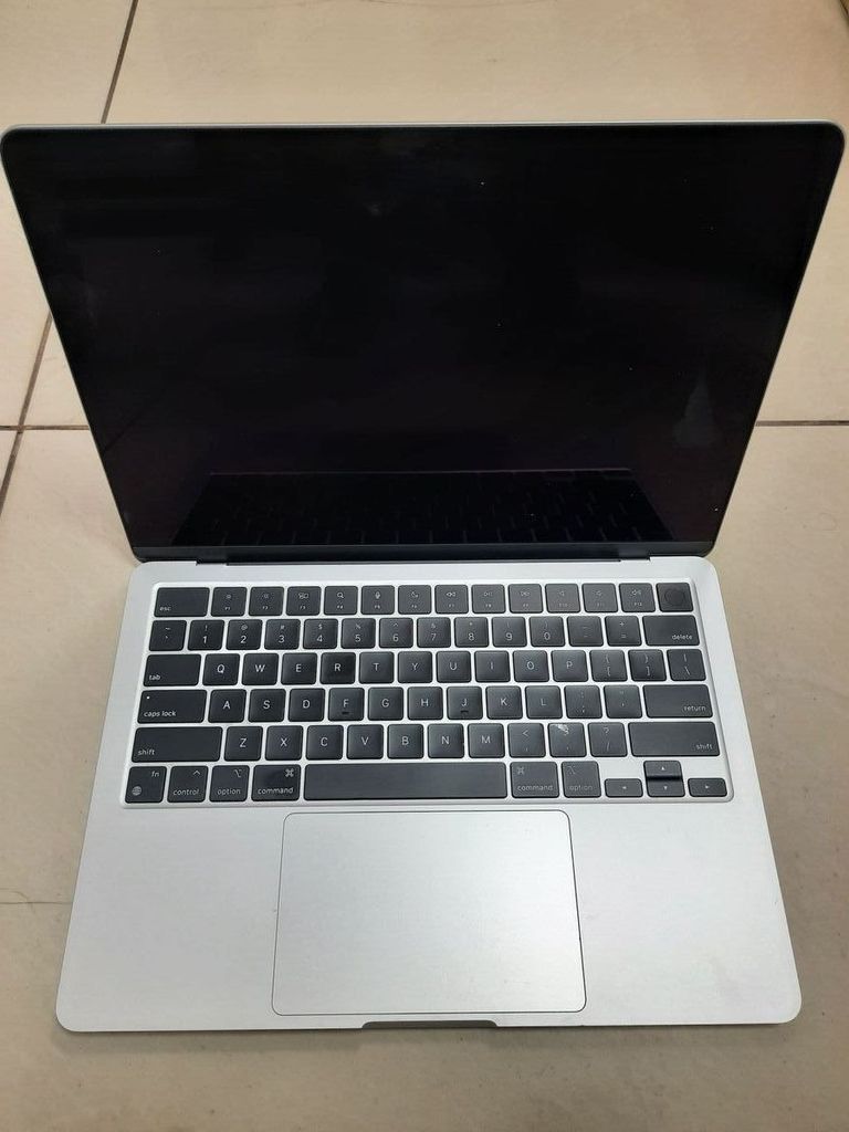 Apple macbook air 13.6/ m2 / ram 16gb/ ssd 256gb/ gpu 8 core Код:01-200920732. Зображення 6