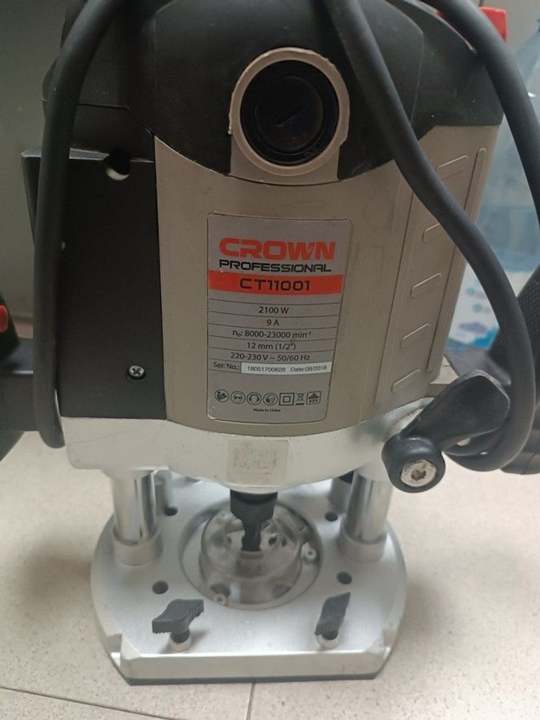 Дешиво Crown CT11001 с ломбарда