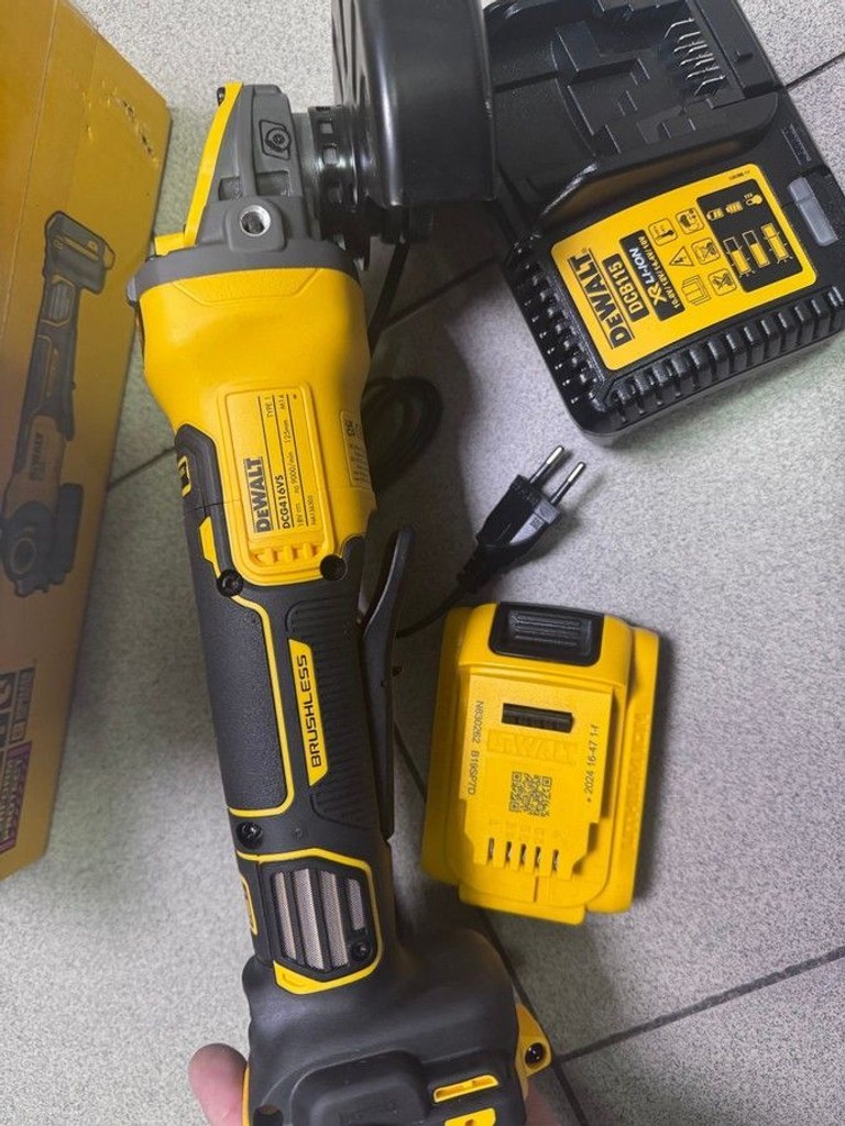 Объявление Dewalt DCG416VSN Б/У