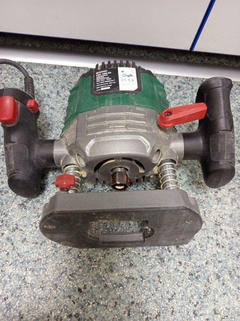 Дешево Parkside POF 1200 D3 з ломбарду