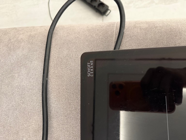 Дешево Whirlpool WB B8360 NE з ломбарду