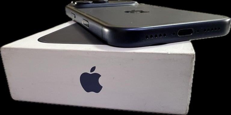 Объявление Apple iPhone 17 Pro 256GB Deep Blue (MG8J4) Б/У