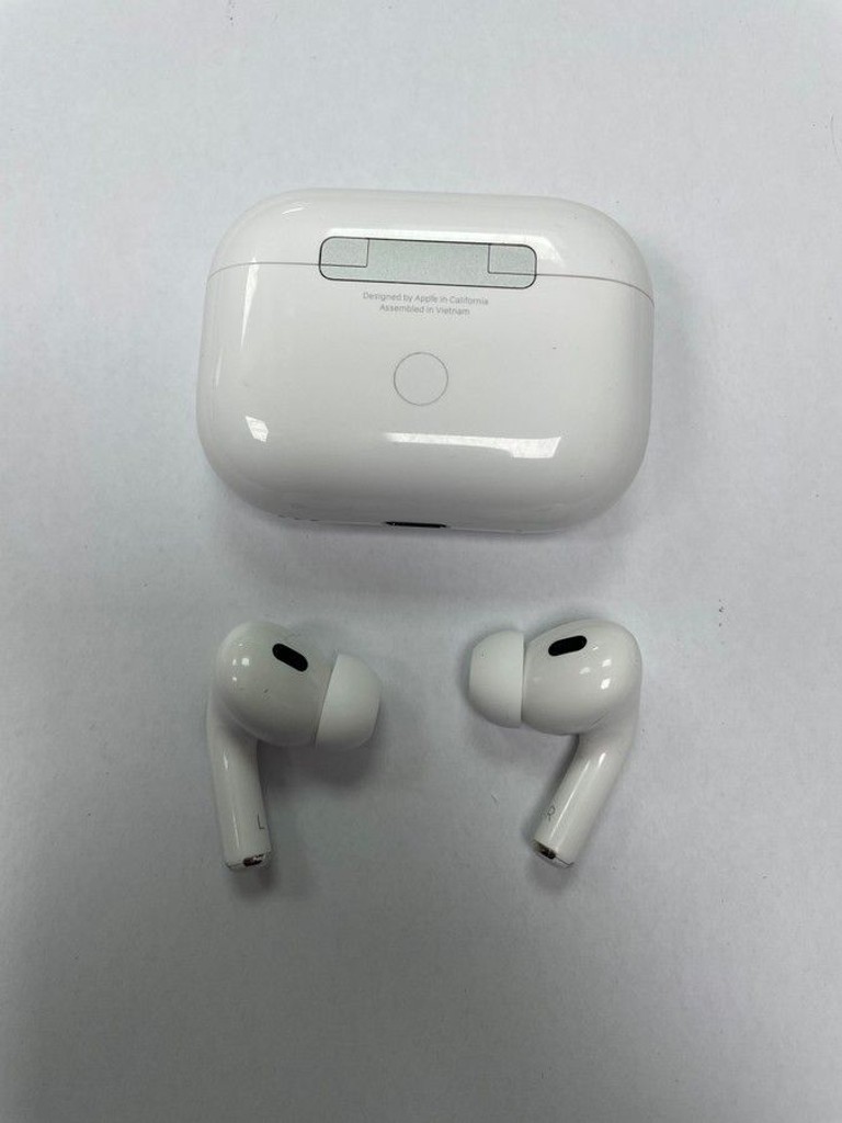 Розпродаж Apple airpods pro 2nd generation with magsafe charging case usb-c, продавець Техноскарб