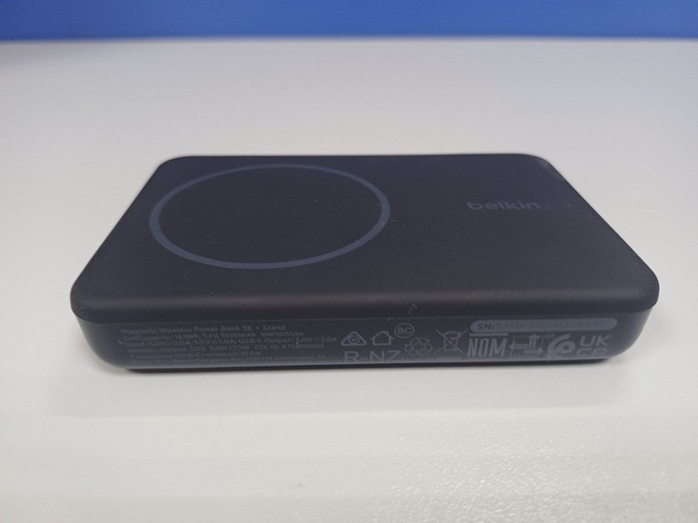 Дешиво Belkin 5000mah magsafe wireless с ломбарда