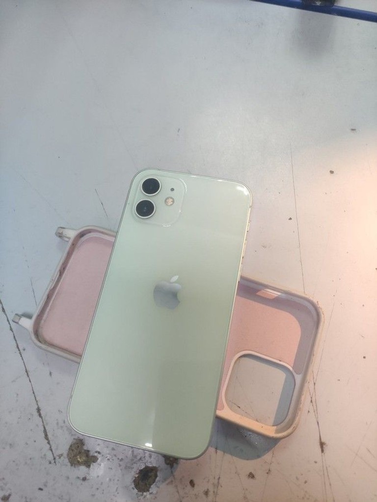 Объявление Apple iPhone 12 128GB (PRODUCT)RED Б/У