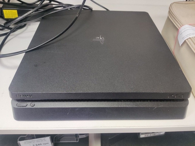 Оголошення Sony PlayStation 4 Slim 1TB Black Б/У