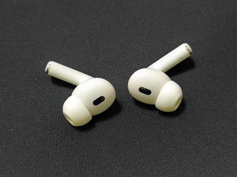 Apple airpods pro 2nd generation with magsafe charging case usb-c Код:01-201052529. Зображення 5