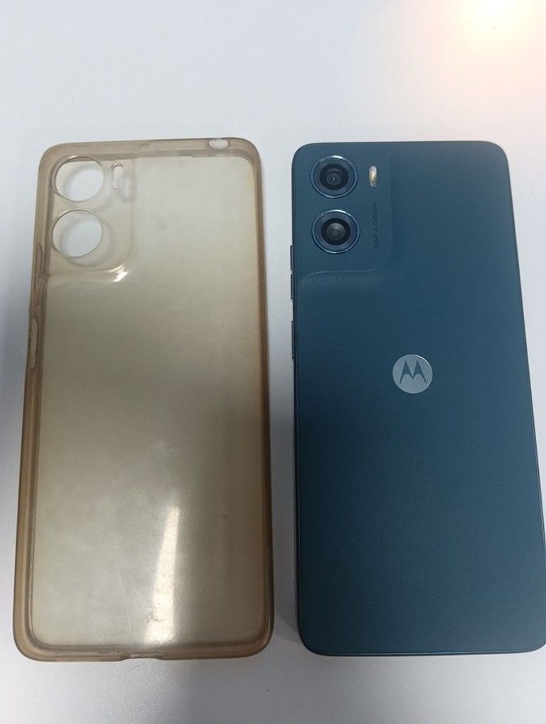 Оголошення Motorola moto g06 4g 4/64gb tendril Б/У