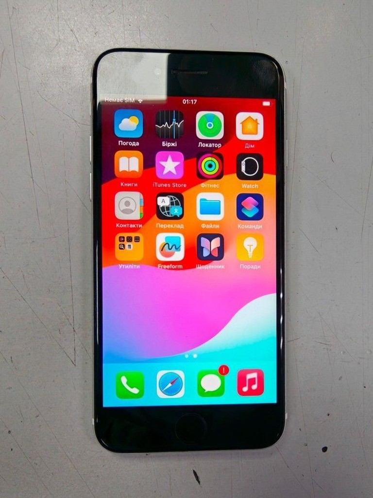 Купить Apple iphone se 2020 256gb Б/У