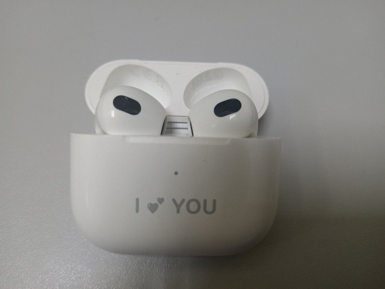 Купити Apple airpods 3rd generation Б/У