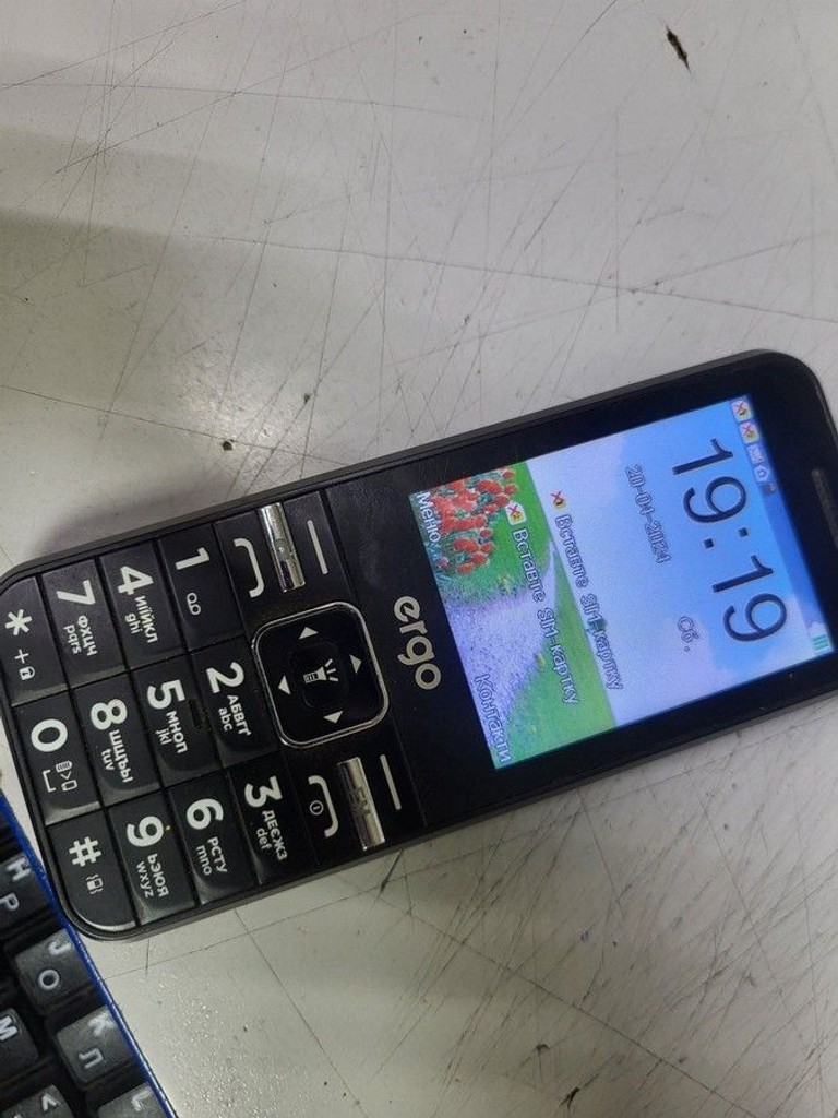 Дешево Ergo E281 Dual Sim Black з ломбарду