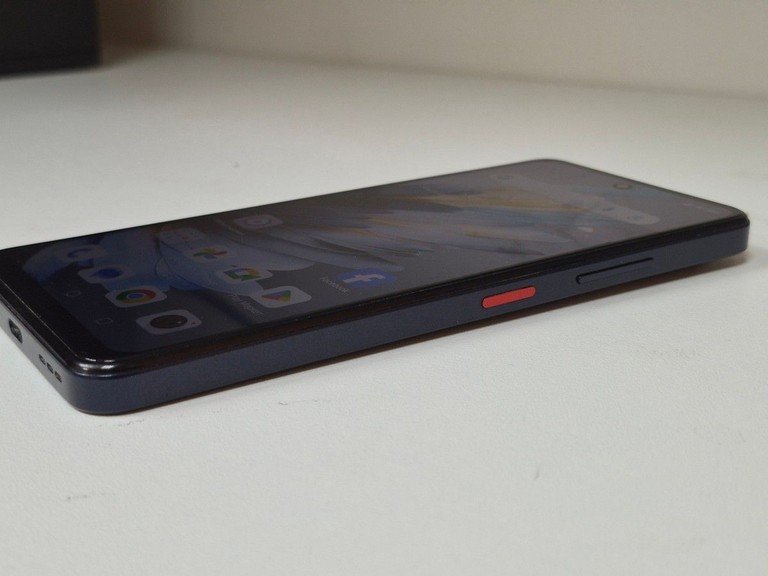 Zte Nubia V60 Design 6/256GB Purple Код:01-201098346. Изображение 6