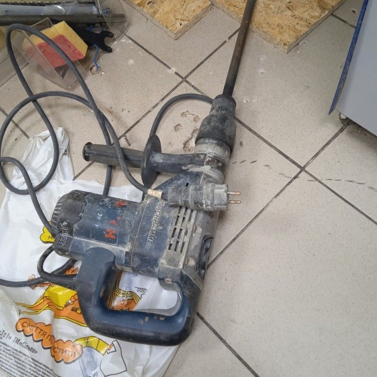 Оголошення Bosch gbh 5-38 d Б/У