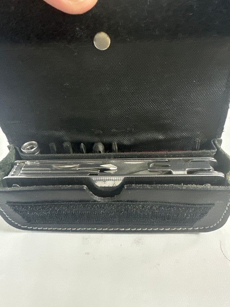 Дешево Victorinox swisstool з ломбарду