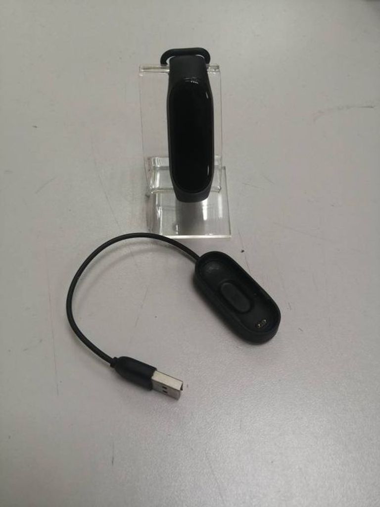 Оголошення Xiaomi mi band 4 nfc Б/У