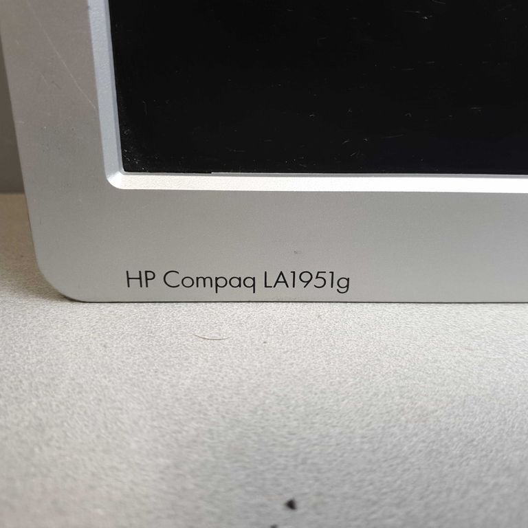 Дешиво Hp LA1951g с ломбарда