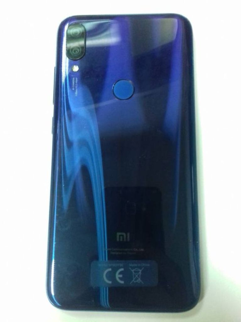 Купить Xiaomi mi play 4/64gb Б/У