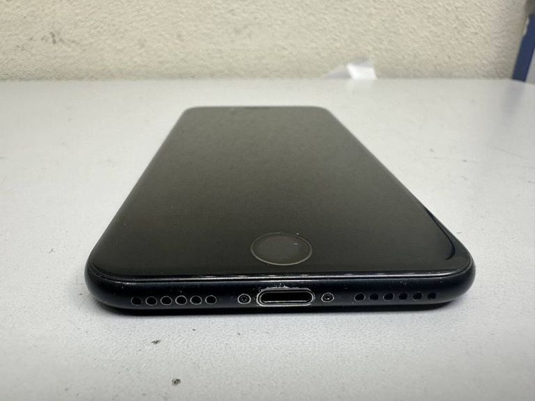 Розпродаж Apple iphone 7 32gb, продавець Техноскарб