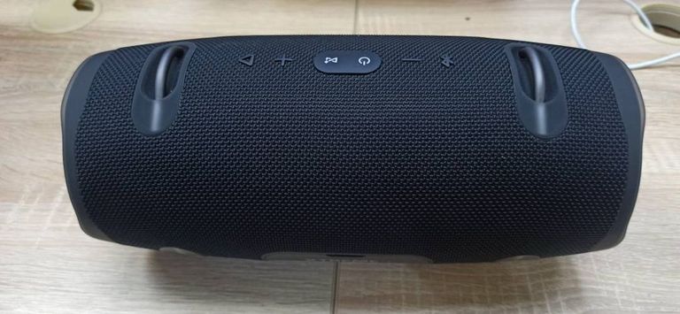 Дешиво Jbl Xtreme 2 Red с ломбарда