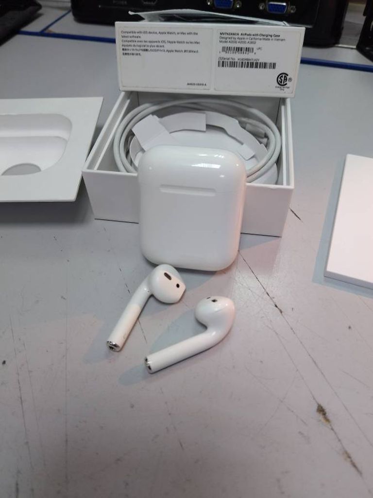 Apple airpods 2 gen a1602.a2032+a2031 2019г.