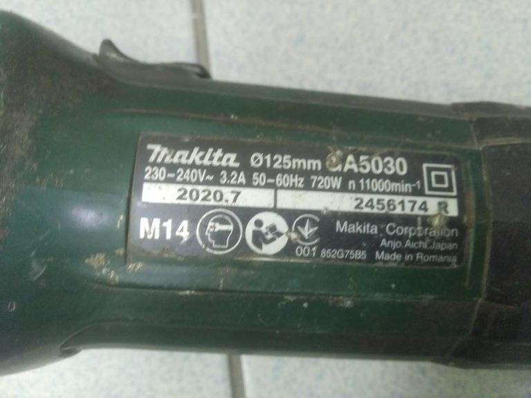 Makita GA5030